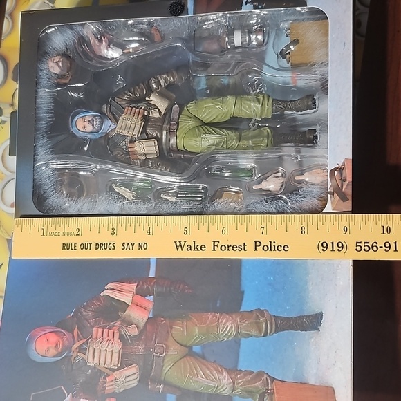 The Thing Ultimate McCready NWT - Picture 6 of 9